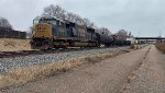 CSX 4587 leads M418.
